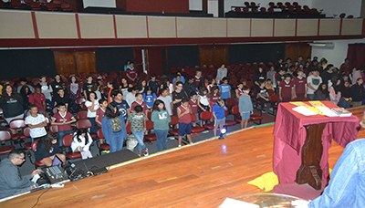 Alunos do Colégio Bennett participam do evento que dá as boas-vindas à 2020